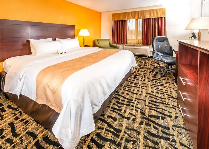 Hotel Quality & East