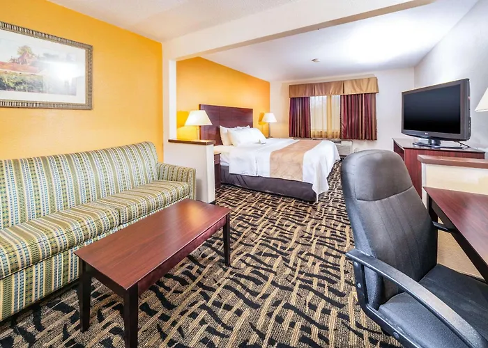 Quality & East Hotel 4*