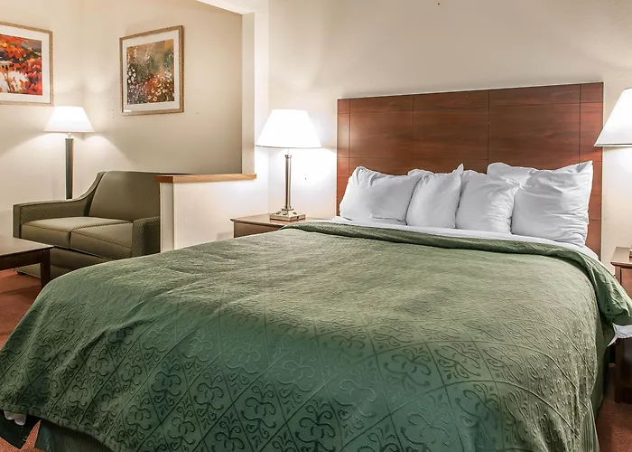Quality & East Hotel