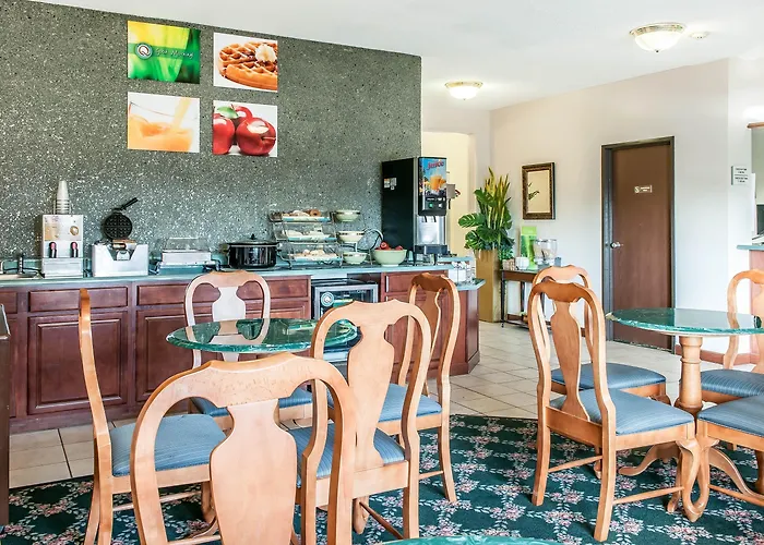 Quality & East 4* Danville