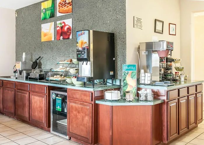 Quality & East Hotel Danville