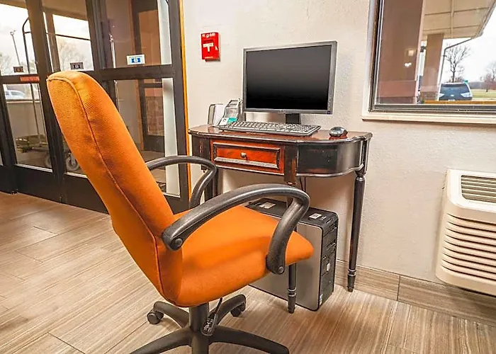 Hotel Quality & East Danville