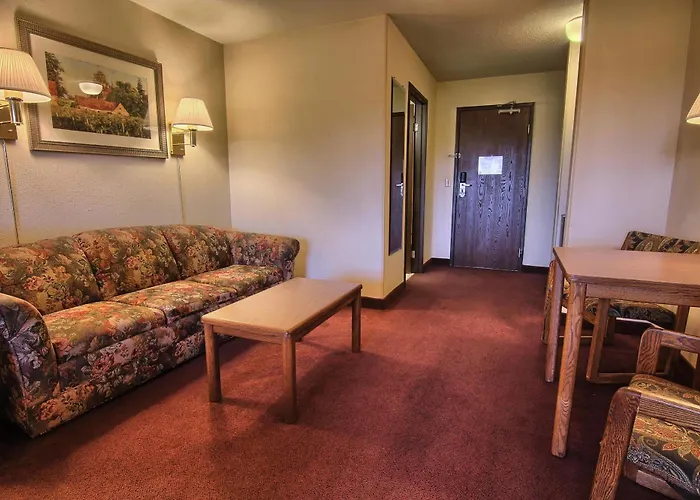 Quality & East Hotel Danville