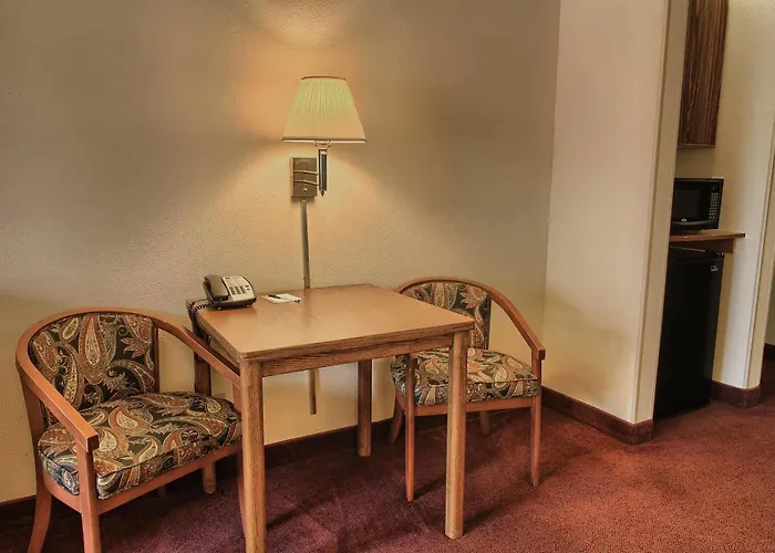 Quality & East 4* Danville