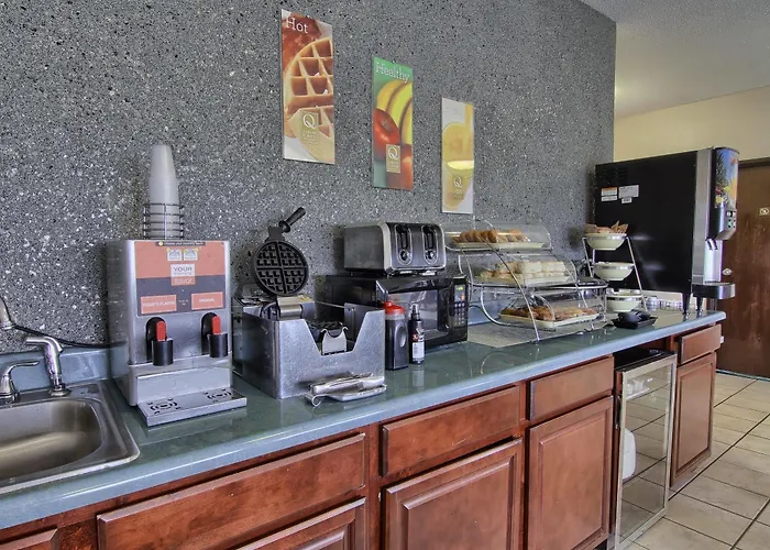 Quality & East Hotel 4*