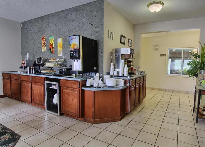 Quality & East 4* Danville